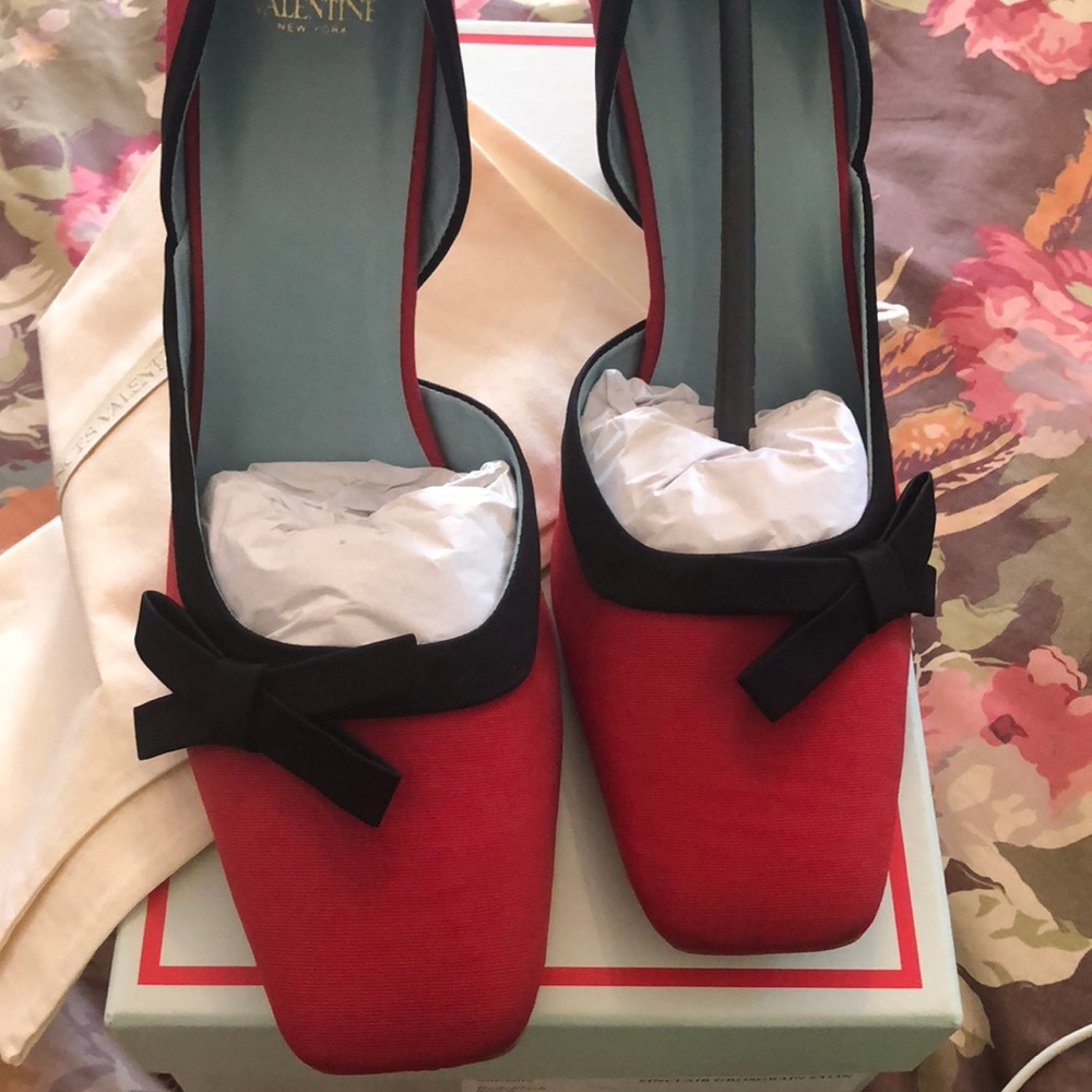 Frances Valentine Red and Black Bow Square-Toe Pumps